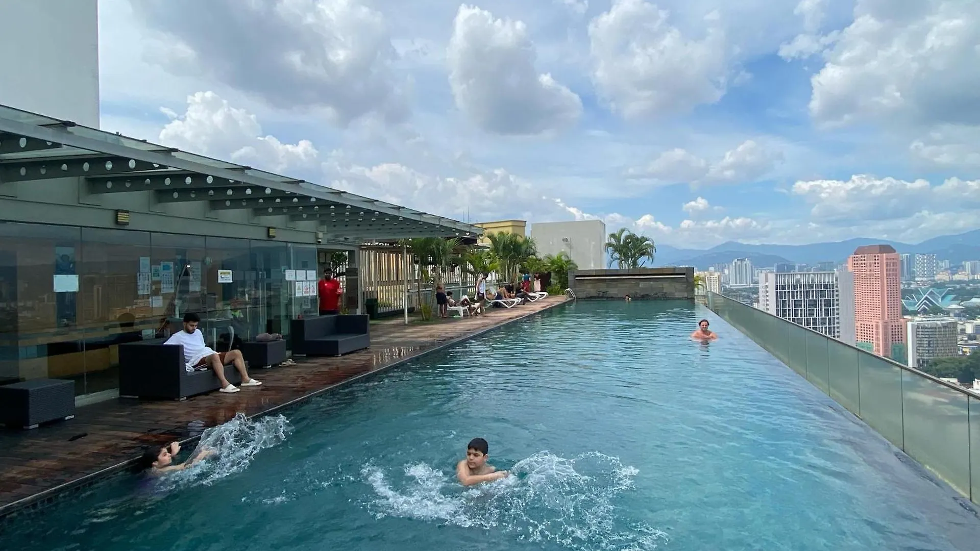 Infinity Skypool Hostel Kuala Lumpur